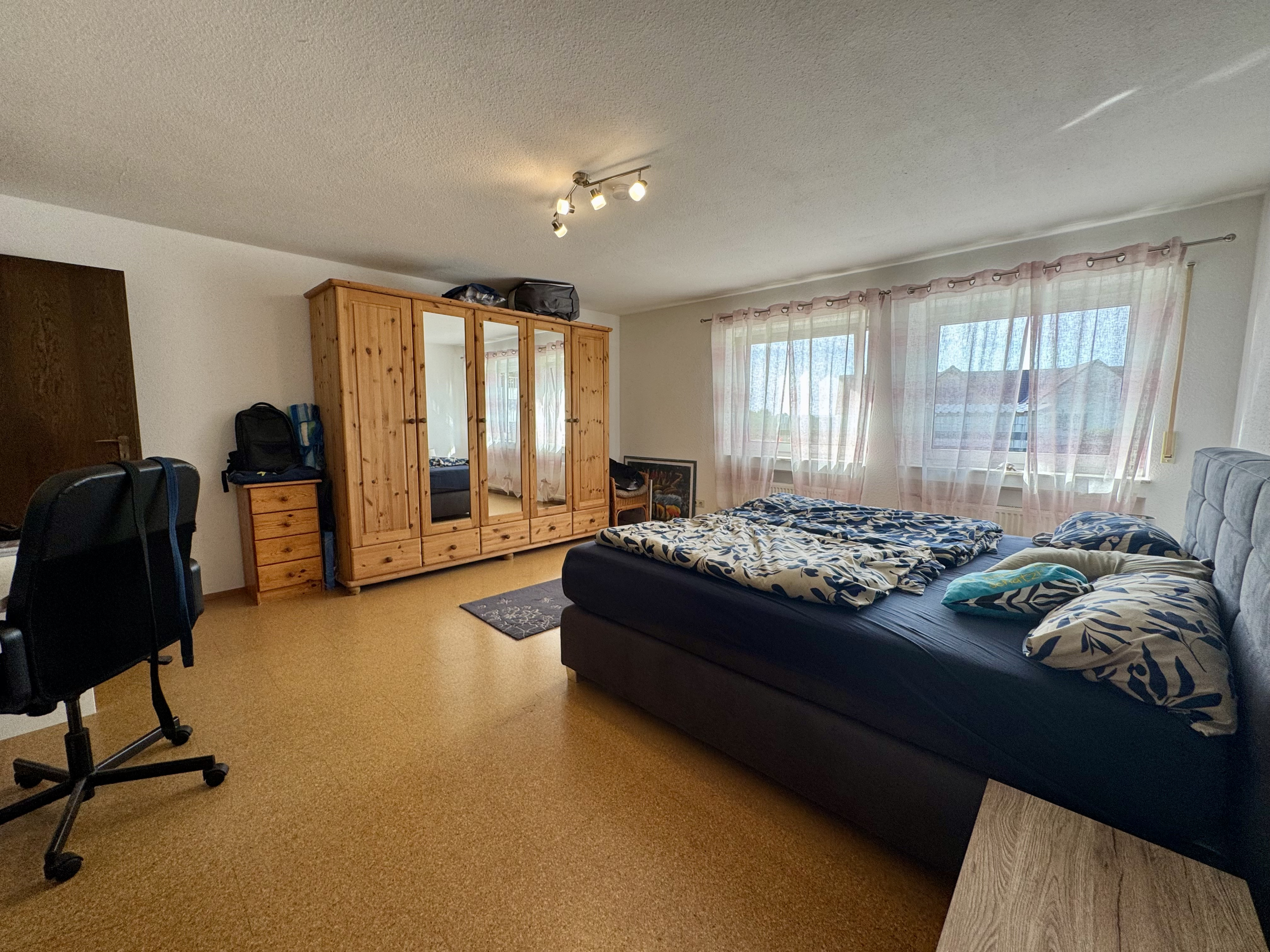 Schlafzimmer UG